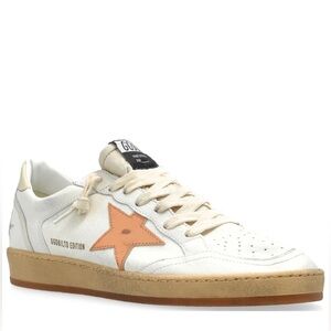 Golden Goose Deluxe Brand
Golden Goose Deluxe Brand Ballstar Low-Top Sneakers